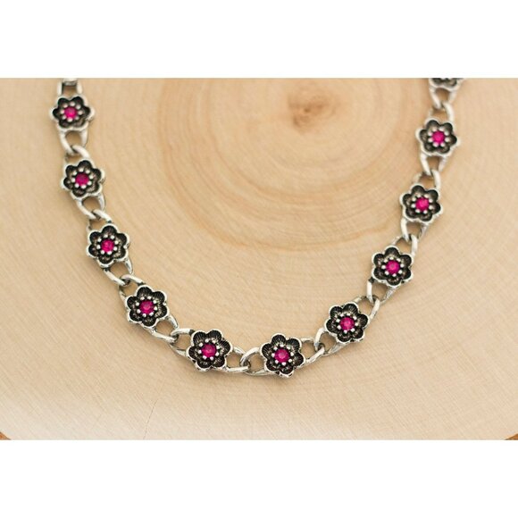 17 Inch, Floral Flower Choker Elegant Necklace by Avon - BY1 - Picture 1 of 5